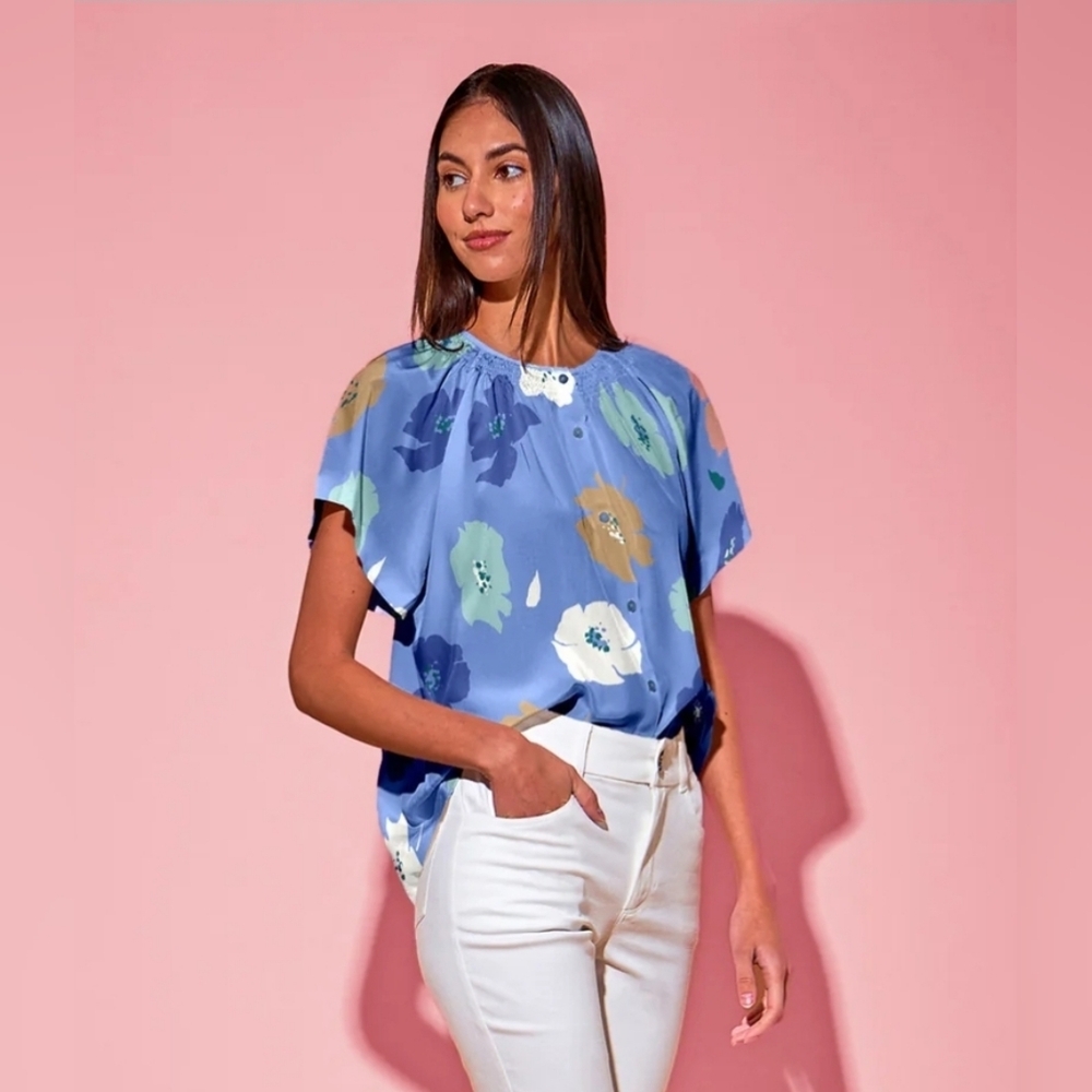 Tucker The Short Sleeve Classic Blouse Cornflower Poppies Size Medium